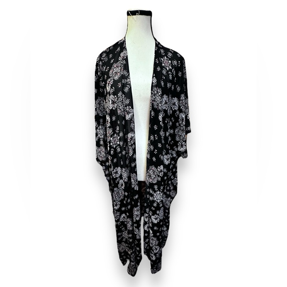 Women’s torrid 1 2 Black Mandala Print Chiffon Kimono Duster 14 16 18 20 1X 2X - Picture 2 of 14
